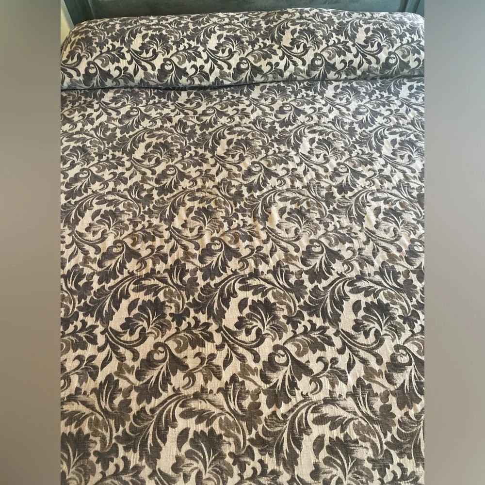 Bella Notte Elegant Brown Tennyson Floral Bedding Coverlet Queen